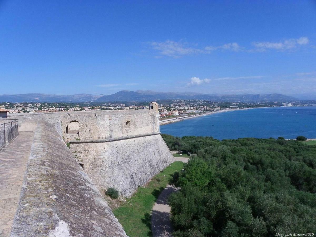 Le Rocher Antibes Buitenkant foto